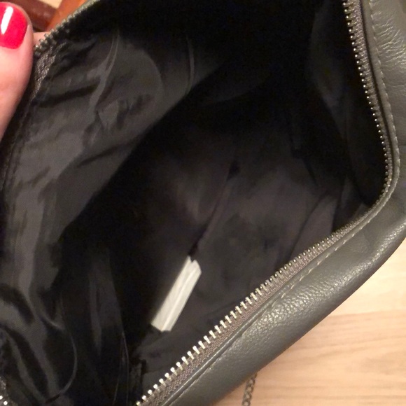 Clutch - Picture 3 of 4